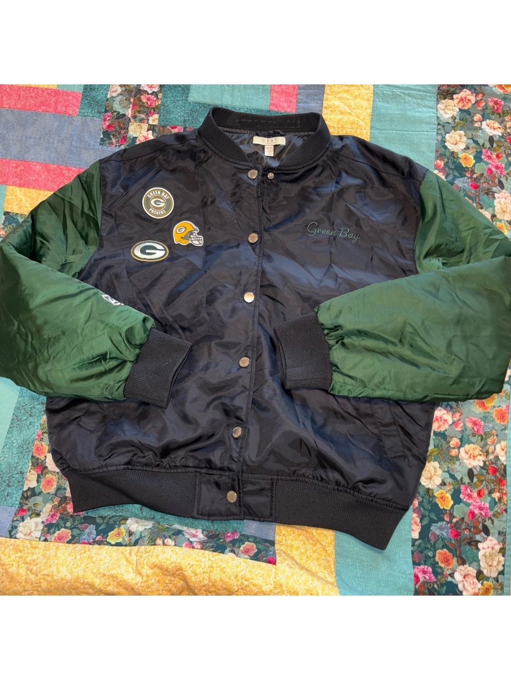Green Bay Packers Satin NFL Embroidered Varsity Jacket Unisex L Bomber Jacket